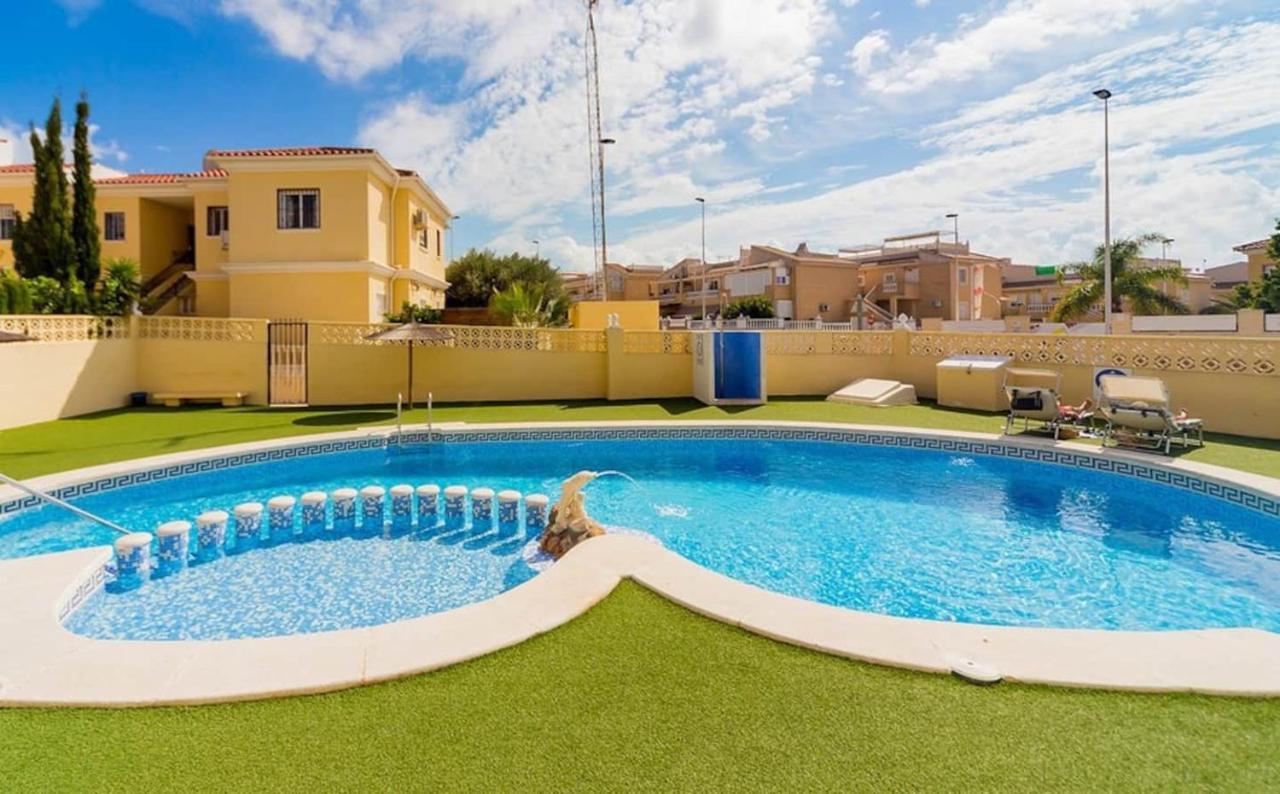 Nice Apartment In Quiet Area Aguas Nuevas Torrevieja Exterior photo